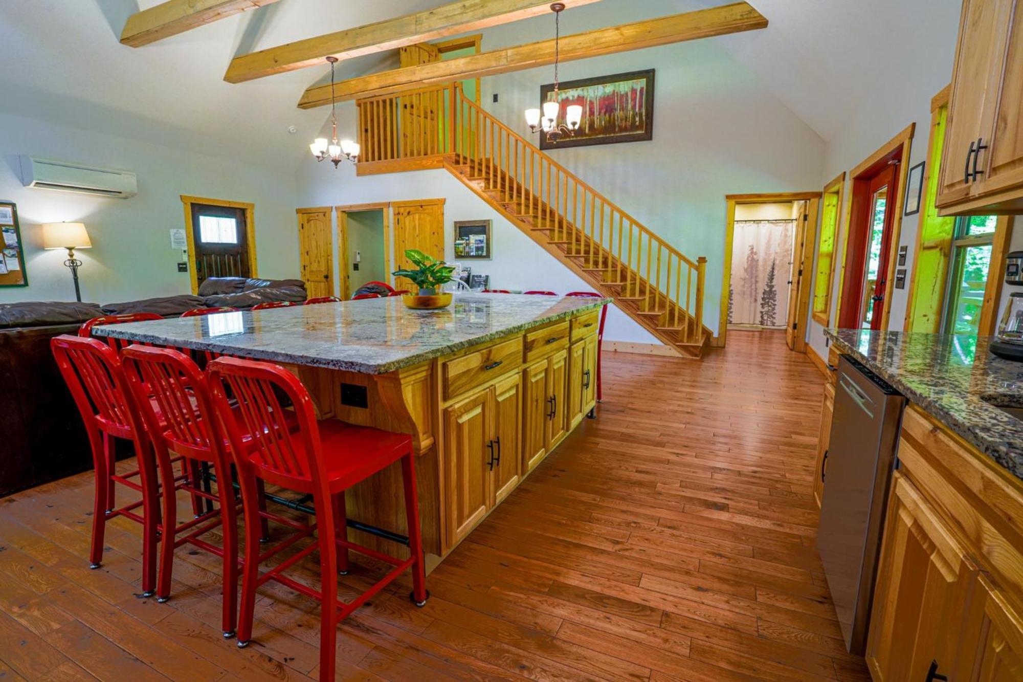 New Listing! Wine Country Retreat - 2 Bed, Hot Tub Villa Dahlonega Dış mekan fotoğraf